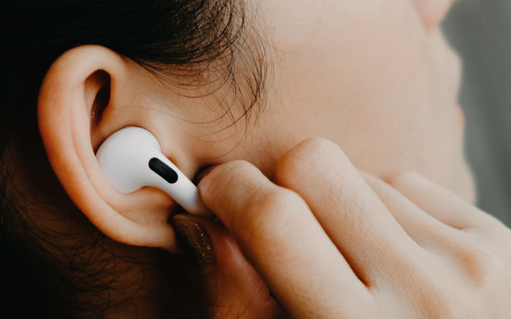 Reasons To Buy Wireless Earbuds For Android